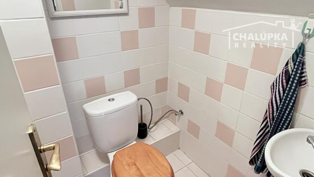 Rodinný dom (4+1) s garážou a 1259 m2 pozemkom v Hubine pri Piešťanoch