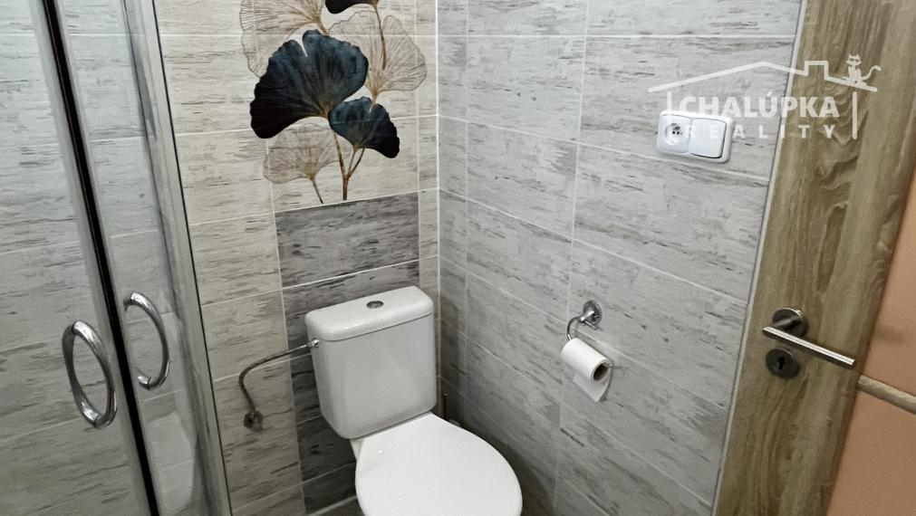 Zariadený 1-izbový byt 35 m2 na Piešťanskej ul. v Trenčíne