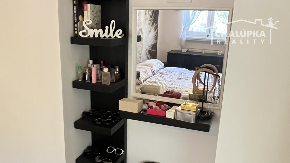 Krásny 2-izbový byt s lodžiou 71 m2 v Trenčíne - Dlhé Hony