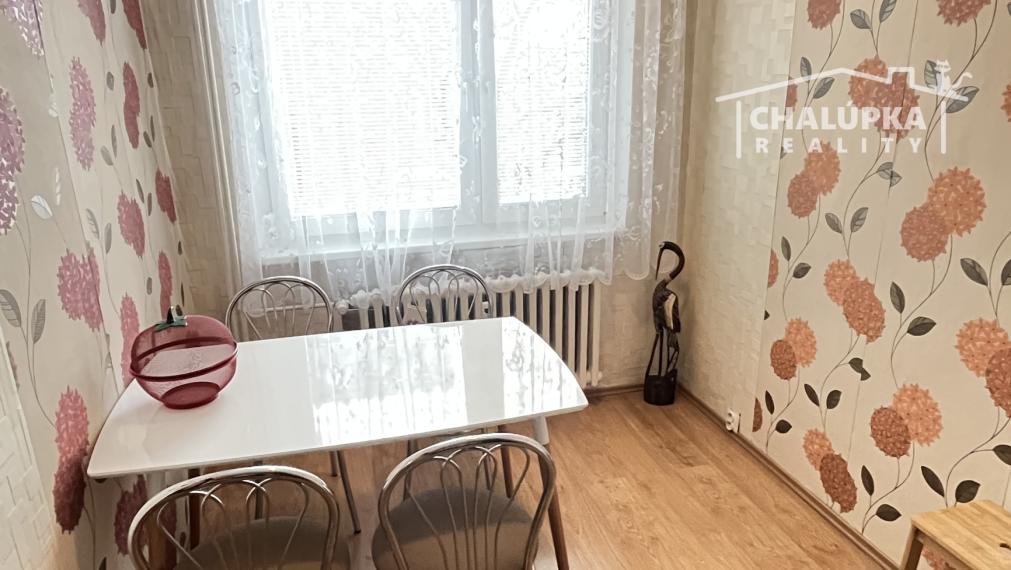 3-izbový byt s lodžiou 79 m2 na ul. Bazovského v Trenčíne - Juh