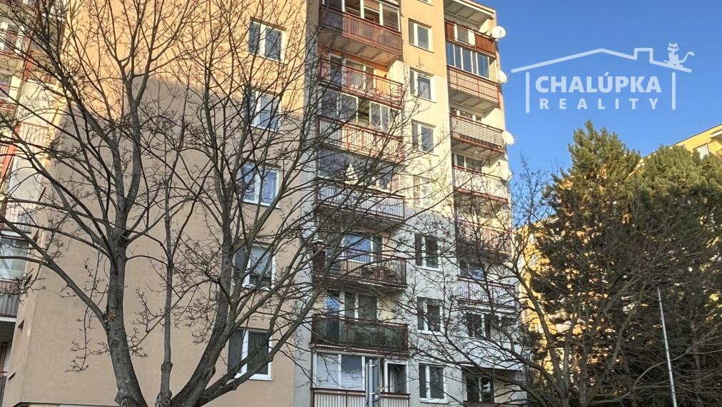 3-izbový byt s lodžiou 79 m2 na ul. Bazovského v Trenčíne - Juh