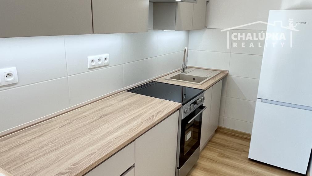 Kompletná rekonštrukcia: 2-izbový byt s lodžiou na ul. K. Šmidkeho v Trenčíne - Juh II