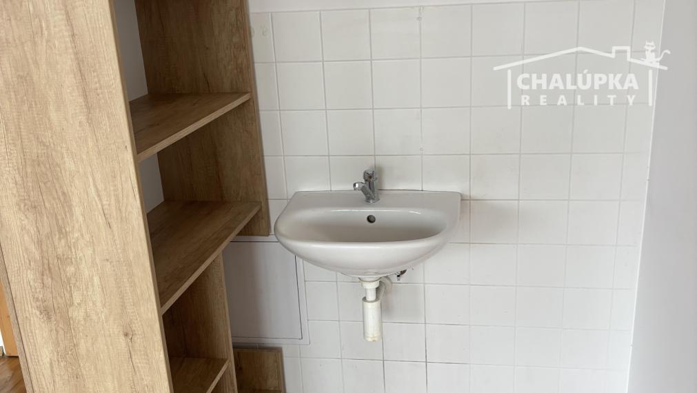 Na prenájom: Nebytový Priestor 37 m2 v centre Trenčína