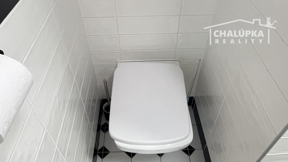 NA PRENÁJOM: 2-izbový byt s garážou a parkovacím miestom v Soblahove
