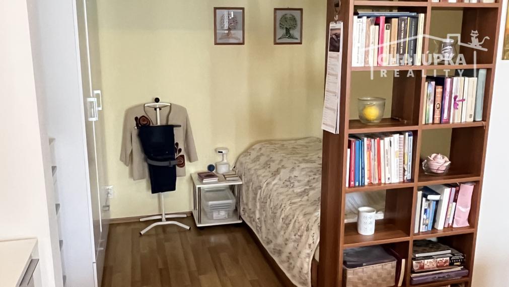 Pekný 1 a 1/2 izbový byt s balkónom 43 m2 Východná ul. Trenčín