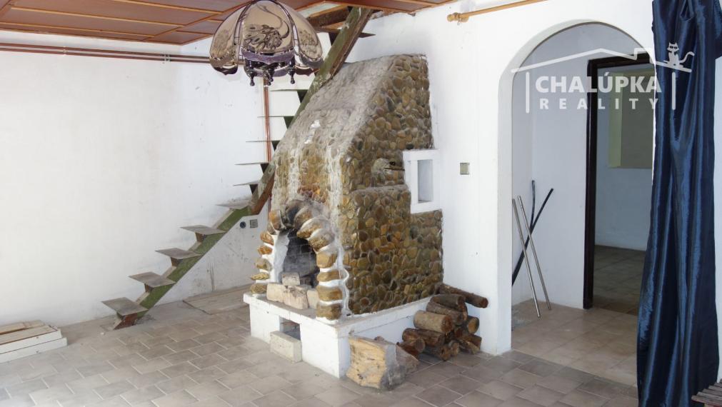 Chata v Mníchovej Lehote časť Jarky s 889 m2 pozemkom