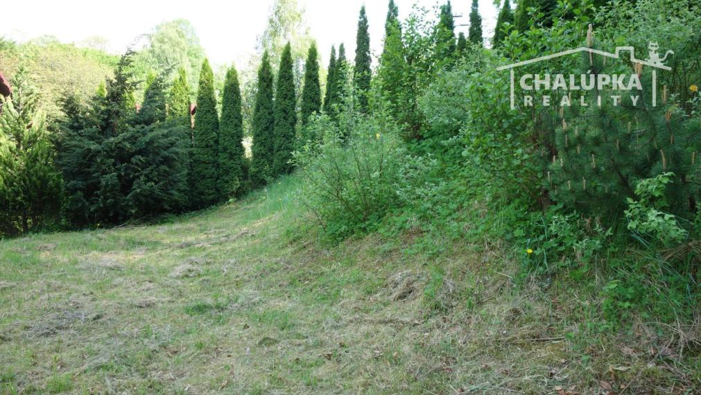 Chata v Mníchovej Lehote časť Jarky s 889 m2 pozemkom