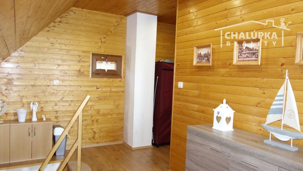 Krásna, zariadená chata v Beckove s úžasným výhľadom na hrad a 552 m2 pozemkom