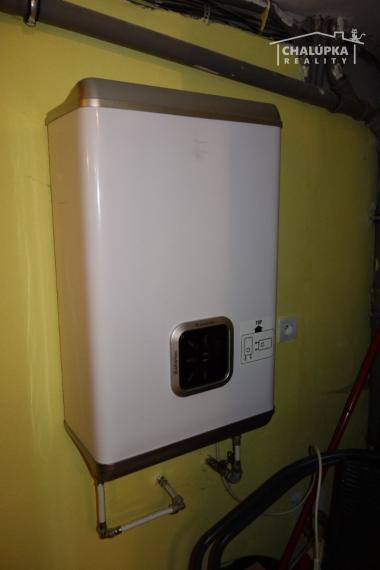 Krásna, zariadená chata v Beckove s úžasným výhľadom na hrad a 552 m2 pozemkom