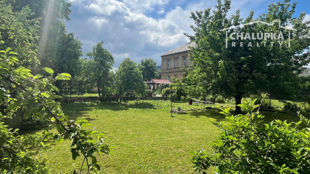 Veľký 2-izbový byt so záhradou 387 m2 v Trenčianskej Teplej