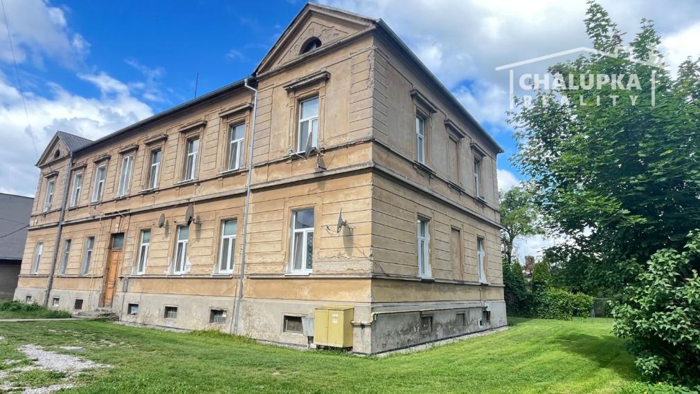 Veľký 2-izbový byt so záhradou 387 m2 v Trenčianskej Teplej