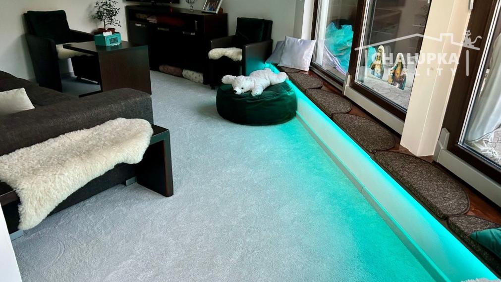 Krásny 2-izbový byt 70 m2 + terasa 28 m2 v centre Trenčína