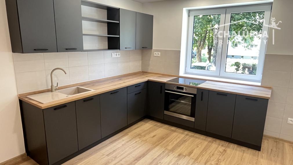 REZERVOVANÉ Tehlový 2-izbový byt s lodžiou Trenčín - Dlhé Hony