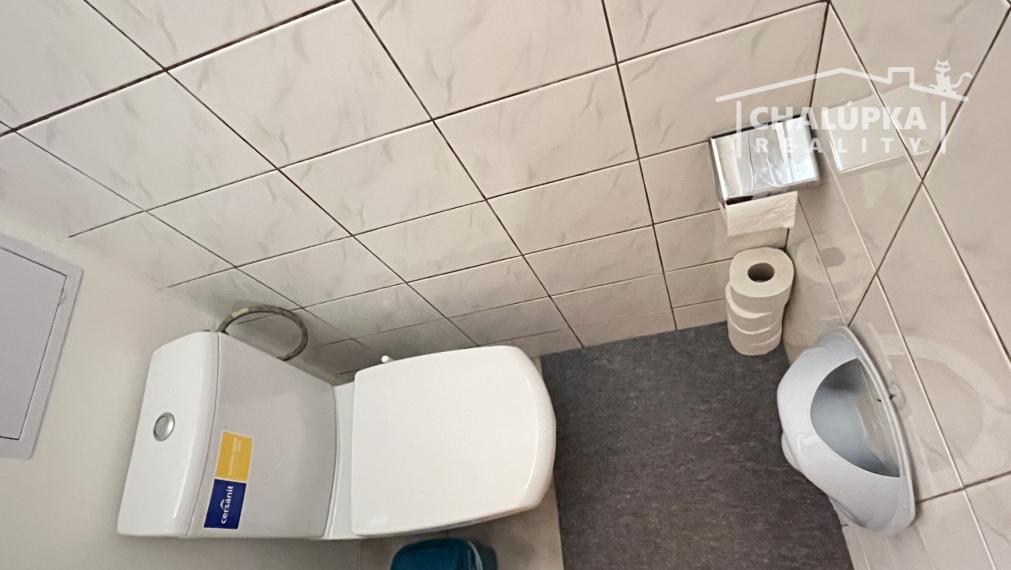 REZERVOVANÉ: Slnečný 2-izbový byt 57 m2 + 2 lodžie, ul. Západná, Trenčín - Juh