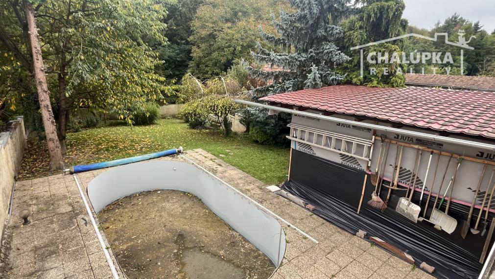 Rodinný dom (4+1) s garážou a 1259 m2 pozemkom v Hubine pri Piešťanoch