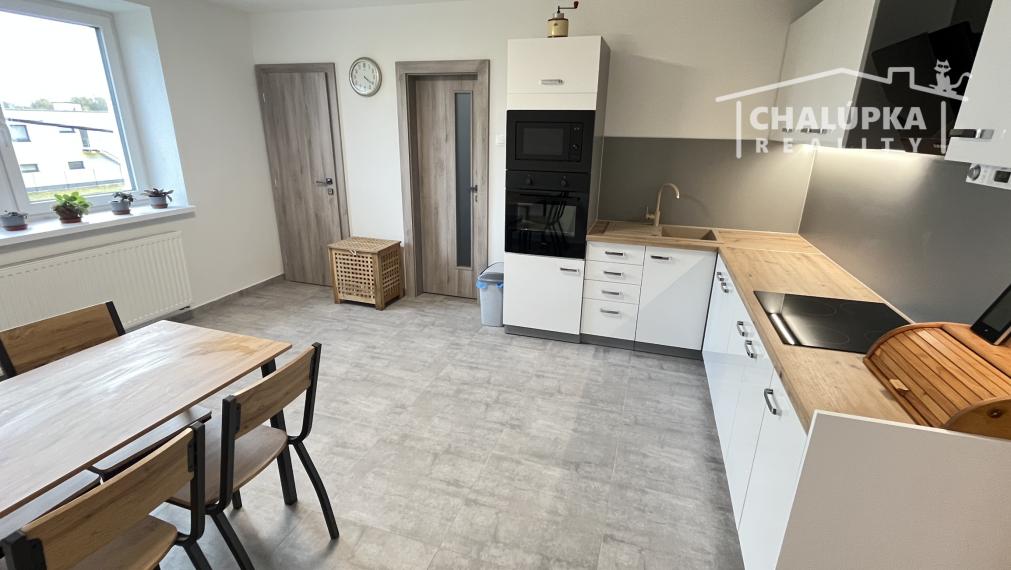 Veľkometrážny 2-izbový byt so záhradou 337 m2, Kostolná-Záriečie