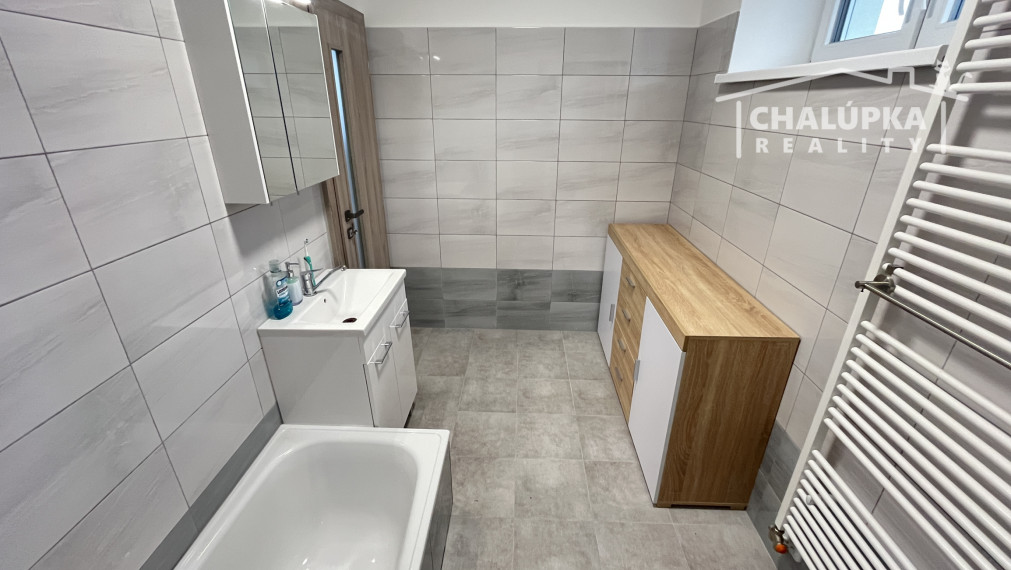 Veľkometrážny 2-izbový byt so záhradou 337 m2, Kostolná-Záriečie