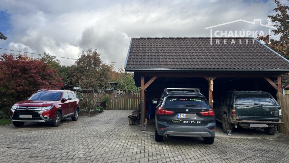 Veľký RD 6+1 s garážou, 2-prístreškom a krásnym 2066 m2 pozemkom, Dubodiel