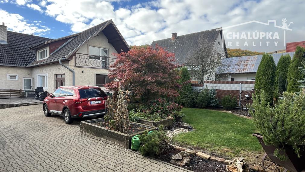 Veľký RD 6+1 s garážou, 2-prístreškom a krásnym 2066 m2 pozemkom, Dubodiel