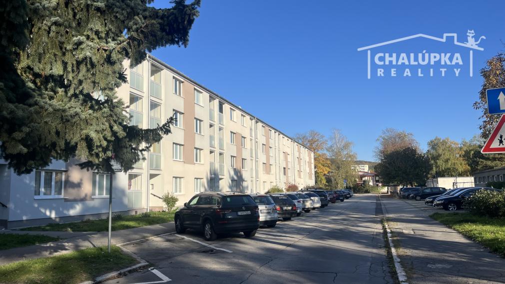 Zrekonštruovaný 3-izbový byt s lodžiou v Trenčíne, ul. Osvienčimská, Sihoť II