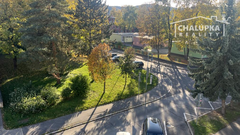 Zrekonštruovaný 3-izbový byt s lodžiou v Trenčíne, ul. Osvienčimská, Sihoť II