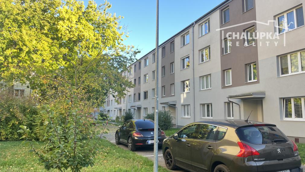 Zrekonštruovaný 3-izbový byt s lodžiou v Trenčíne, ul. Osvienčimská, Sihoť II