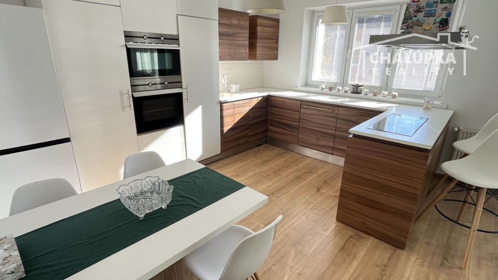 TOP!!! 2-izbový byt s lodžiou 71 m2 v Trenčíne - Dlhé Hony