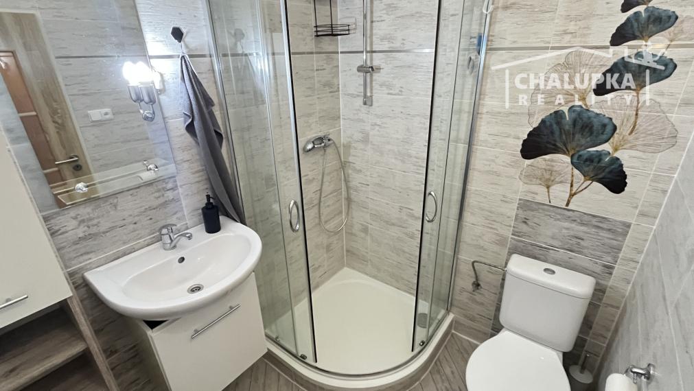 Zariadený 1-izbový byt 35 m2 na Piešťanskej ul. v Trenčíne