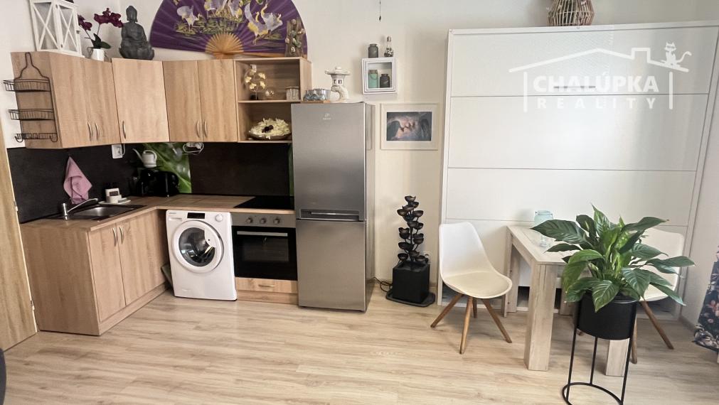 Zariadený 1-izbový byt 35 m2 na Piešťanskej ul. v Trenčíne