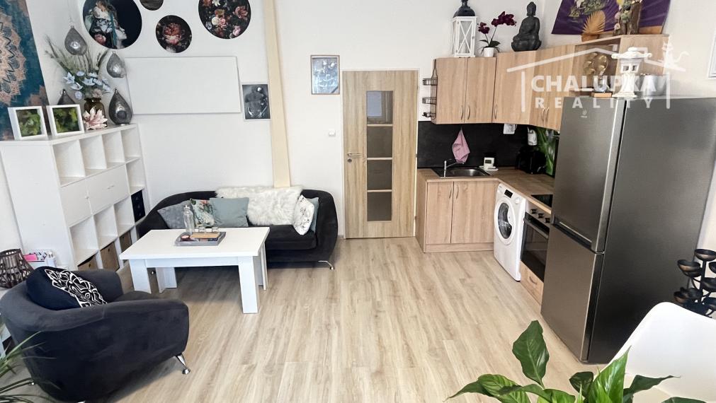 Zariadený 1-izbový byt 35 m2 na Piešťanskej ul. v Trenčíne