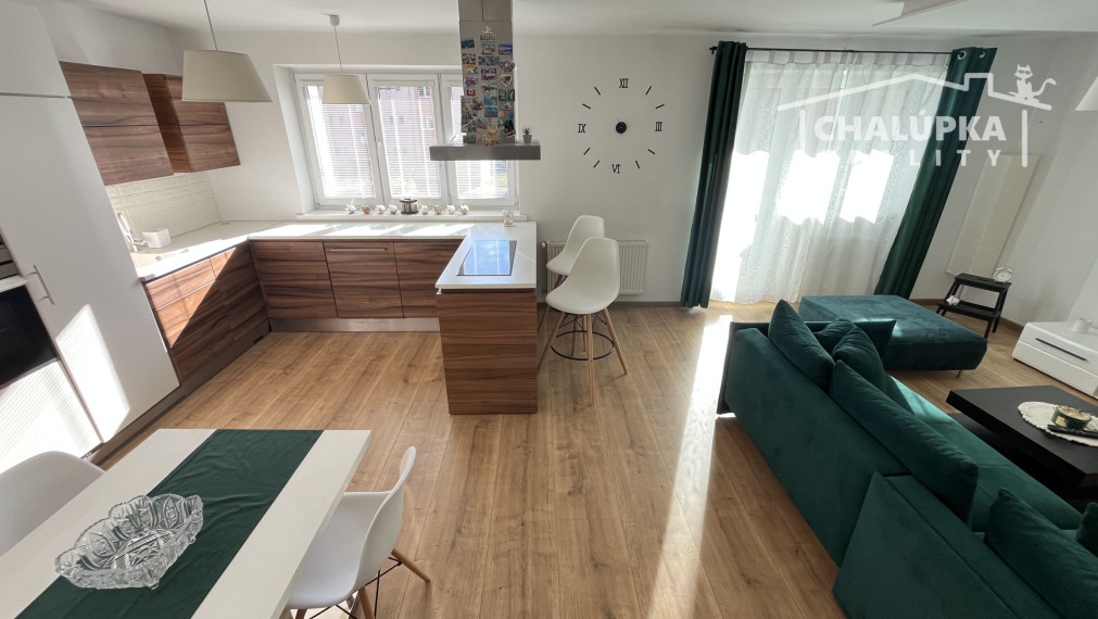 Krásny 2-izbový byt s lodžiou 71 m2 v Trenčíne - Dlhé Hony