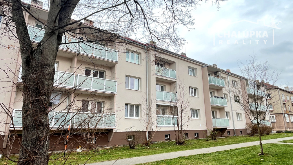 Krásny 2-izbový byt s lodžiou 71 m2 v Trenčíne - Dlhé Hony