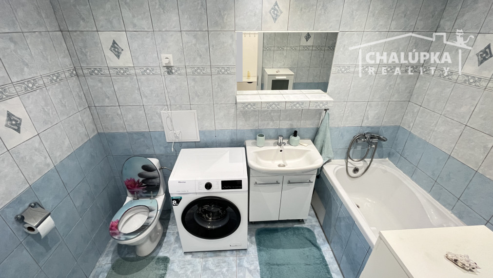 Krásny 2-izbový byt s lodžiou 71 m2 v Trenčíne - Dlhé Hony