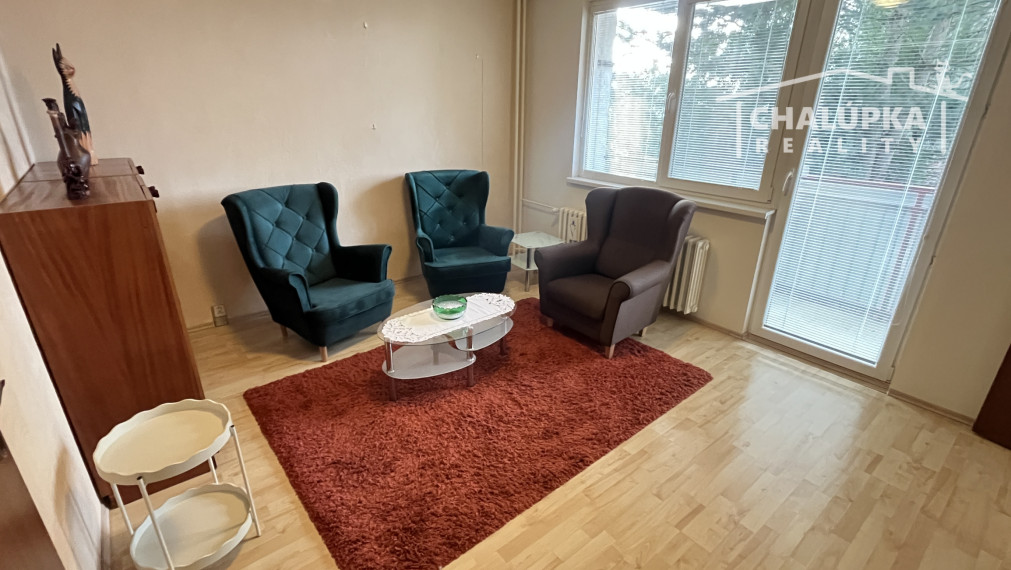 3-izbový byt s lodžiou 79 m2 na ul. Bazovského v Trenčíne - Juh