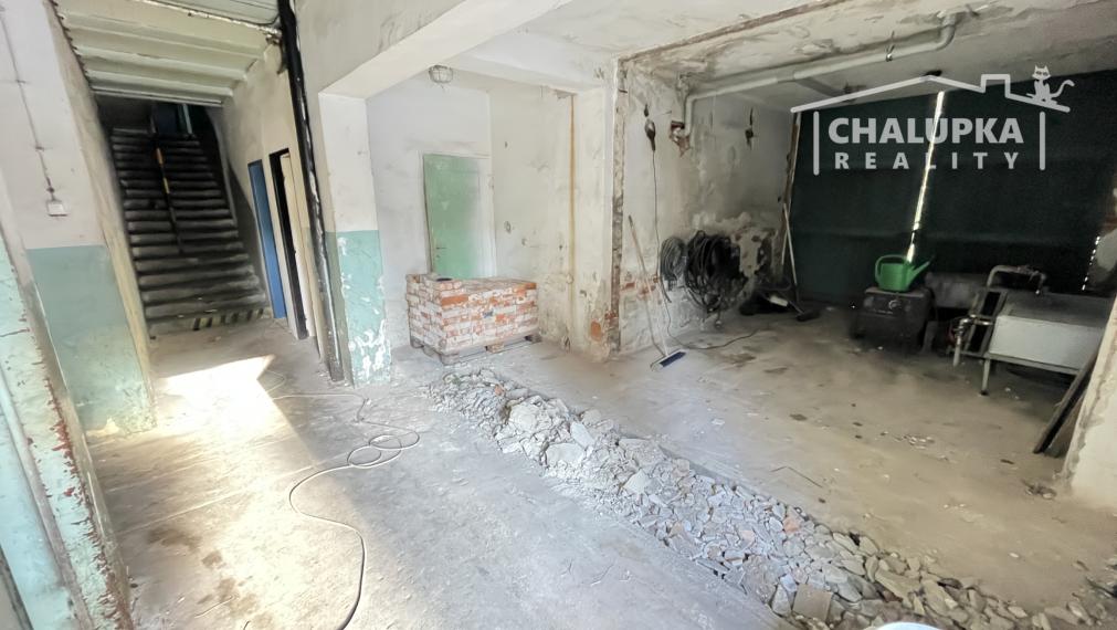 Na prenájom: Priestory 370 m2, Trenčín - Súvoz