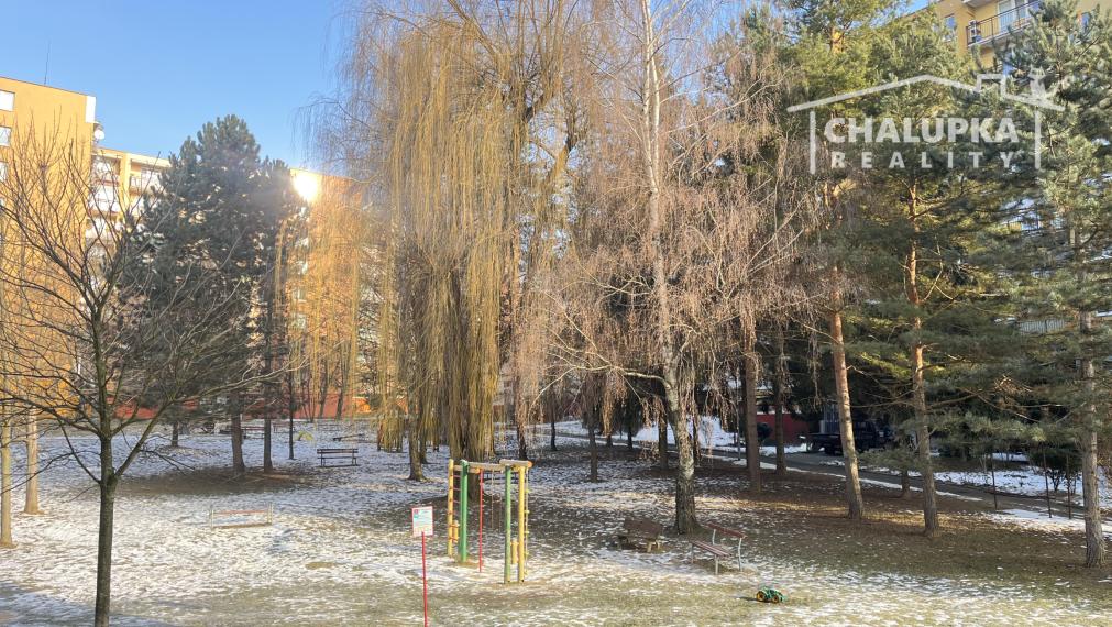 3-izbový byt s lodžiou 79 m2 na ul. Bazovského v Trenčíne - Juh