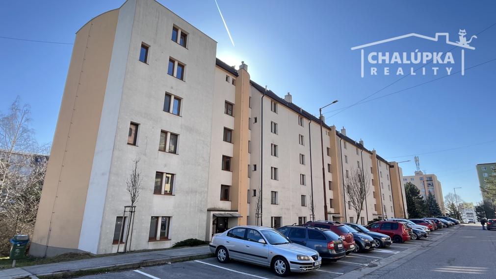 Zrekonštruovaný 3-izbový mezanín, 2 balkóny, ul. Halalovka, Trenčín - Juh III