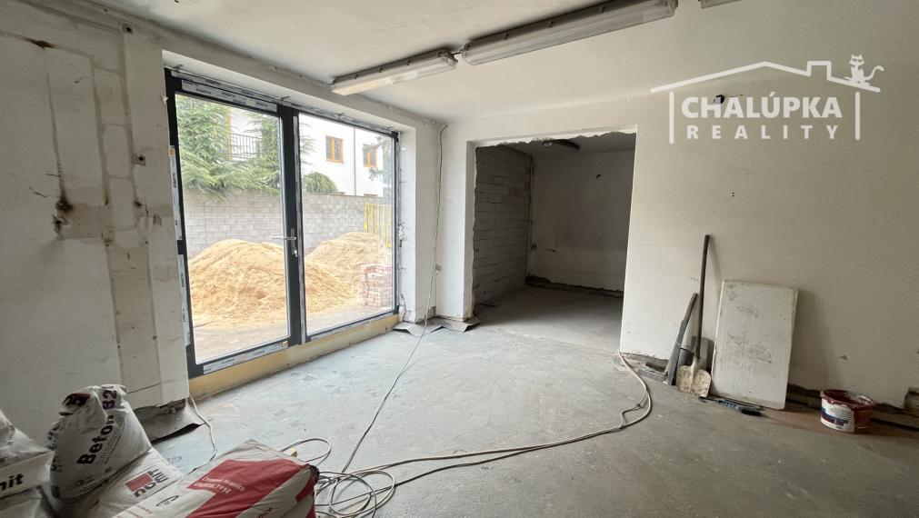 Na prenájom: Priestory 370 m2, Trenčín - Súvoz