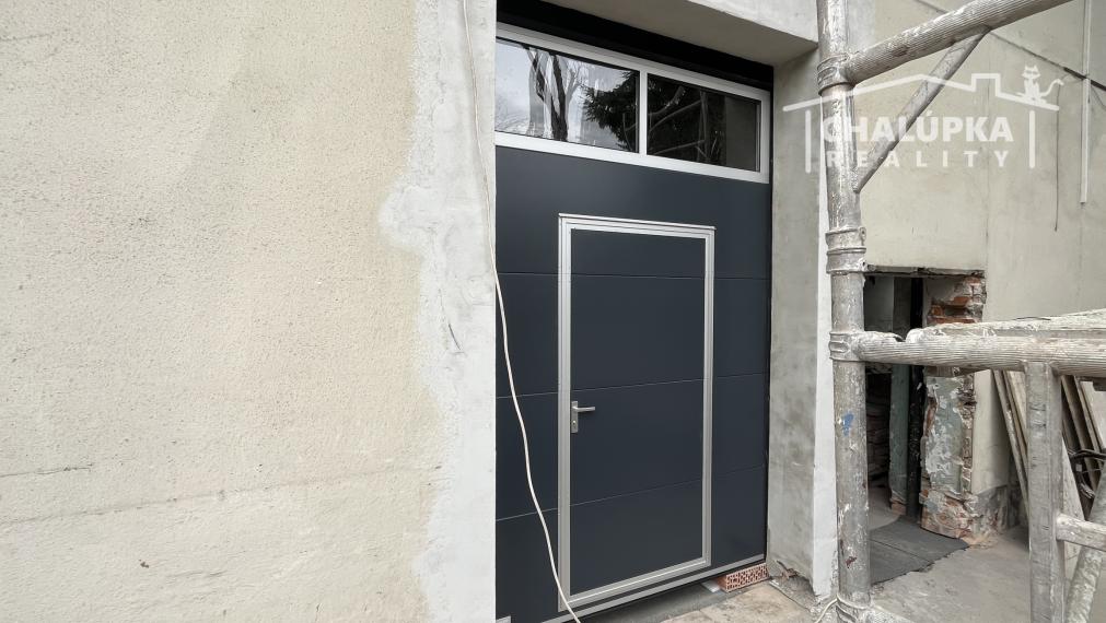 Na prenájom: Priestory 370 m2, Trenčín - Súvoz