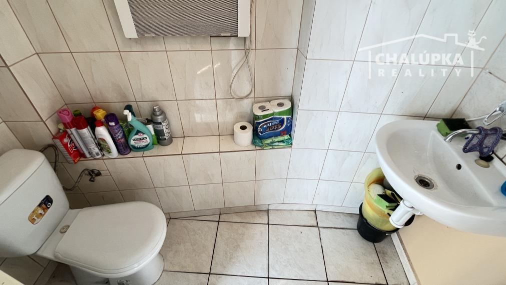 NA PRENÁJOM: Obchodný objekt, strategické miesto - Tr. Teplá časť Dobrá