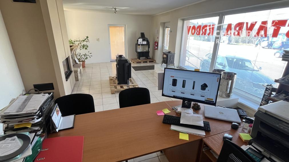 NA PRENÁJOM: Obchodný objekt, strategické miesto - Tr. Teplá časť Dobrá