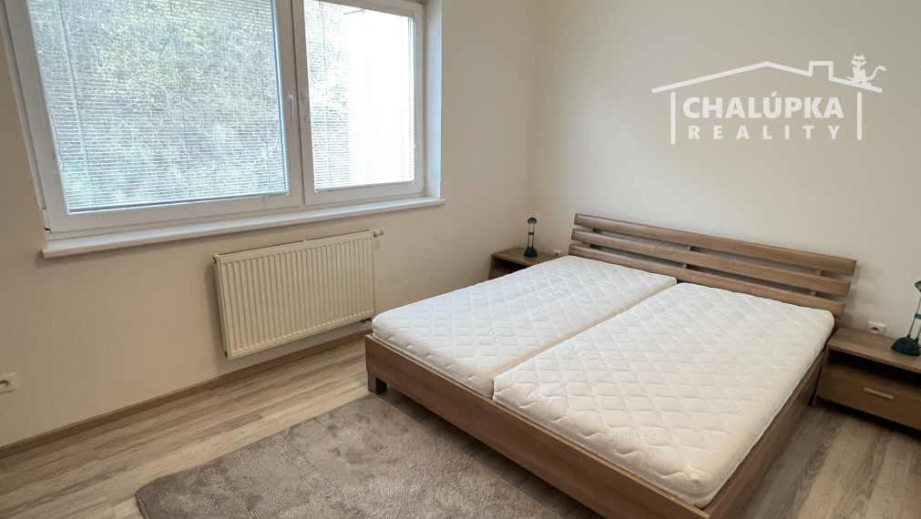 Na prenájom: Zariadený 2-izbový byt v centre Trenčína