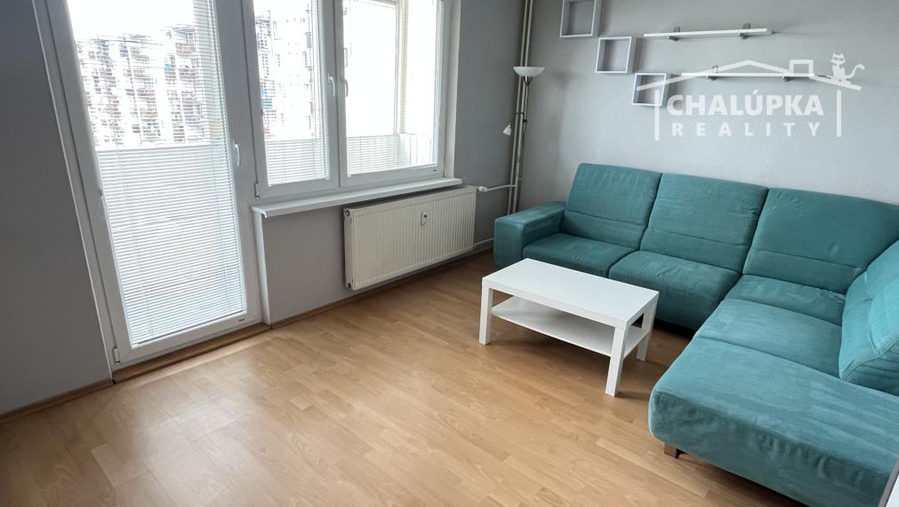 Zariadený 3-izbový byt s lodžiou 69 m2 na ul. J. Hollého v Trenčíne