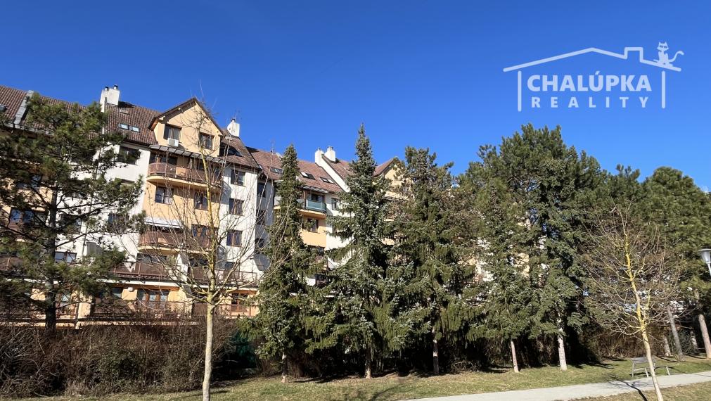 3-izbový mezanín s 2 balkónmi 87 m2 ul. Halalovka, Trenčín - Juh III