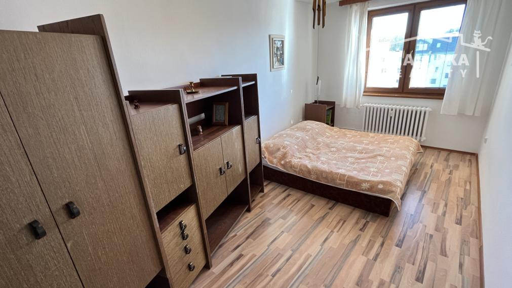 3-izbový mezanín s 2 balkónmi 87 m2 ul. Halalovka, Trenčín - Juh III