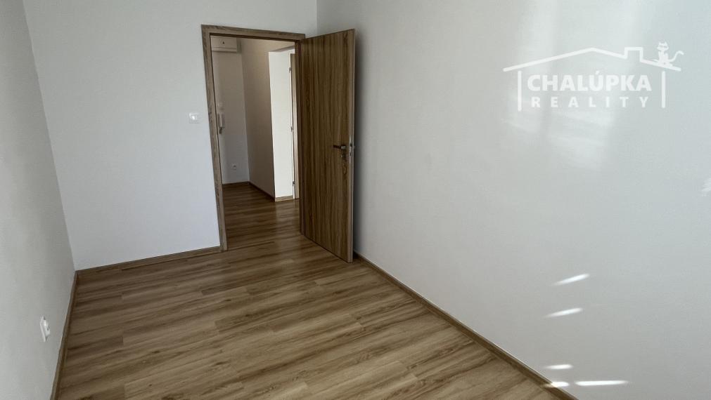 Kompletná rekonštrukcia: 2-izbový byt s lodžiou na ul. K. Šmidkeho v Trenčíne - Juh II