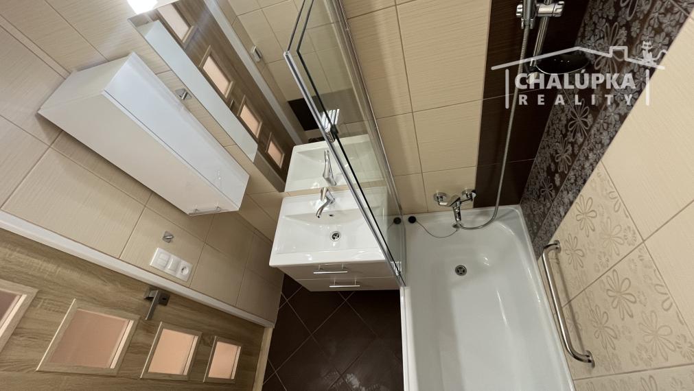 Kompletná rekonštrukcia: 2-izbový byt s lodžiou na ul. K. Šmidkeho v Trenčíne - Juh II