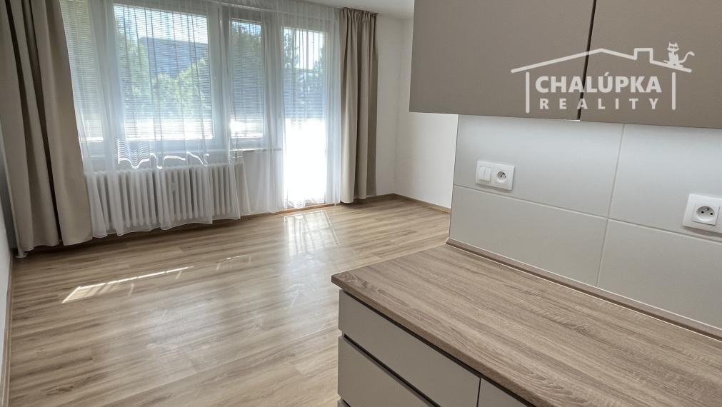 Kompletná rekonštrukcia: 2-izbový byt s lodžiou na ul. K. Šmidkeho v Trenčíne - Juh II