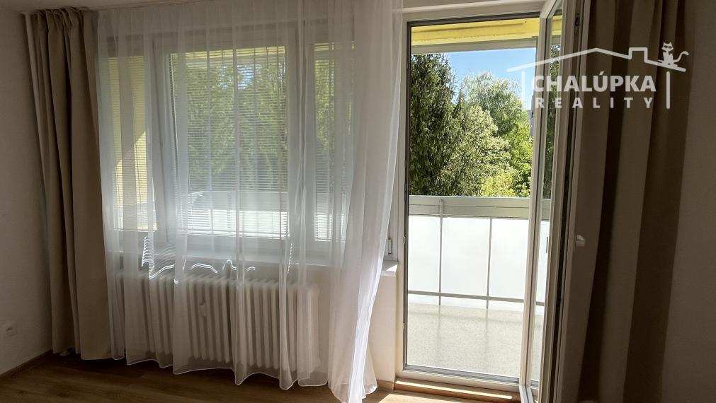 Kompletná rekonštrukcia: 2-izbový byt s lodžiou na ul. K. Šmidkeho v Trenčíne - Juh II