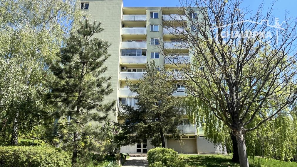 Kompletná rekonštrukcia: 2-izbový byt s lodžiou na ul. K. Šmidkeho v Trenčíne - Juh II